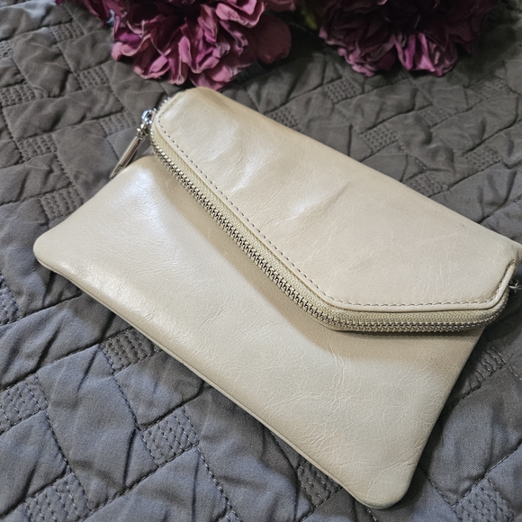 HOBO Cream Leather Wristlet with Chain Strap - Picture 15 of 16